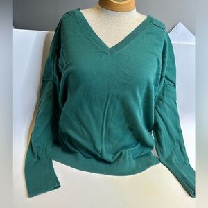 GAP Green Crewneck Sweater